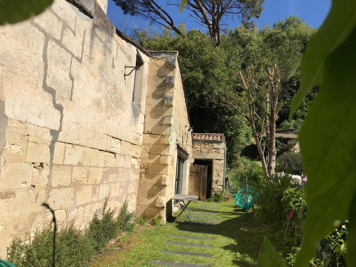 Le Pain De Lune Gite Et Chambre D'Hotes Avec Piscine Bourg-sur-Gironde Exterior photo