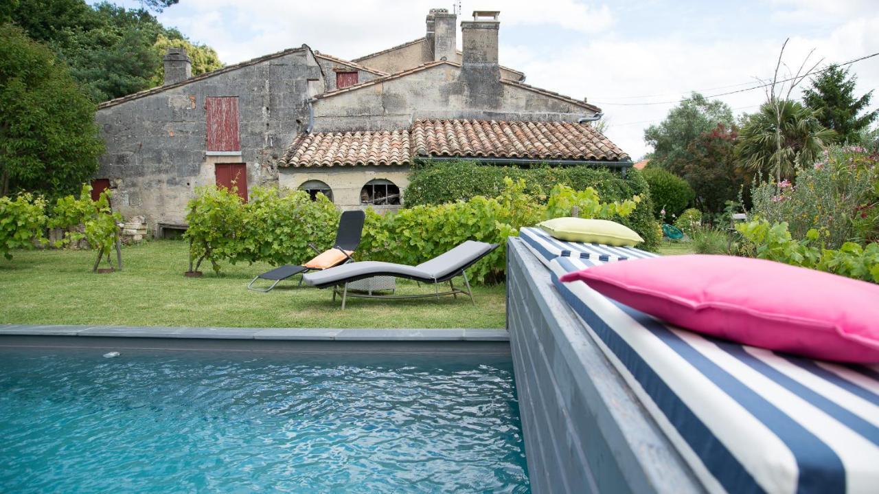 Le Pain De Lune Gite Et Chambre D'Hotes Avec Piscine Bourg-sur-Gironde Exterior photo